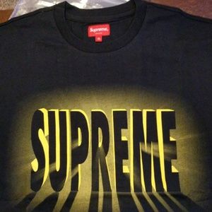 Supreme light ss tshirt